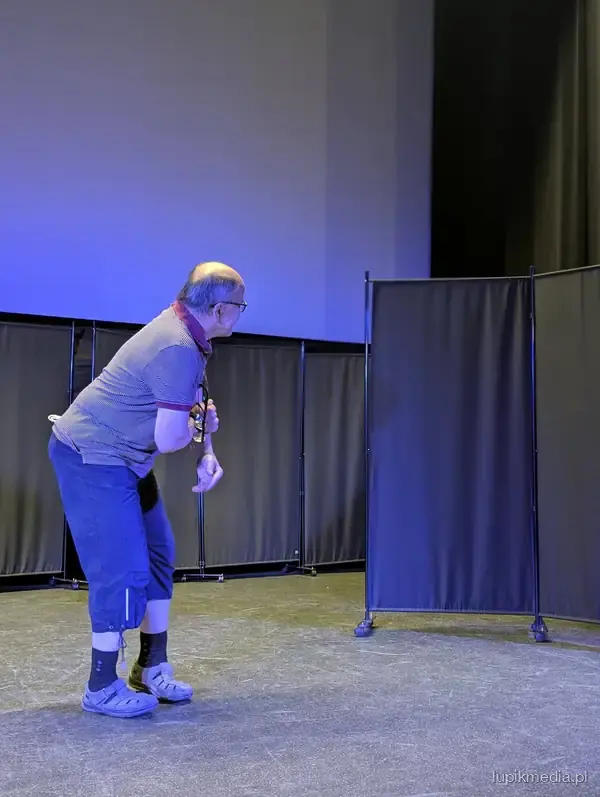 Próba teatralna na scenie